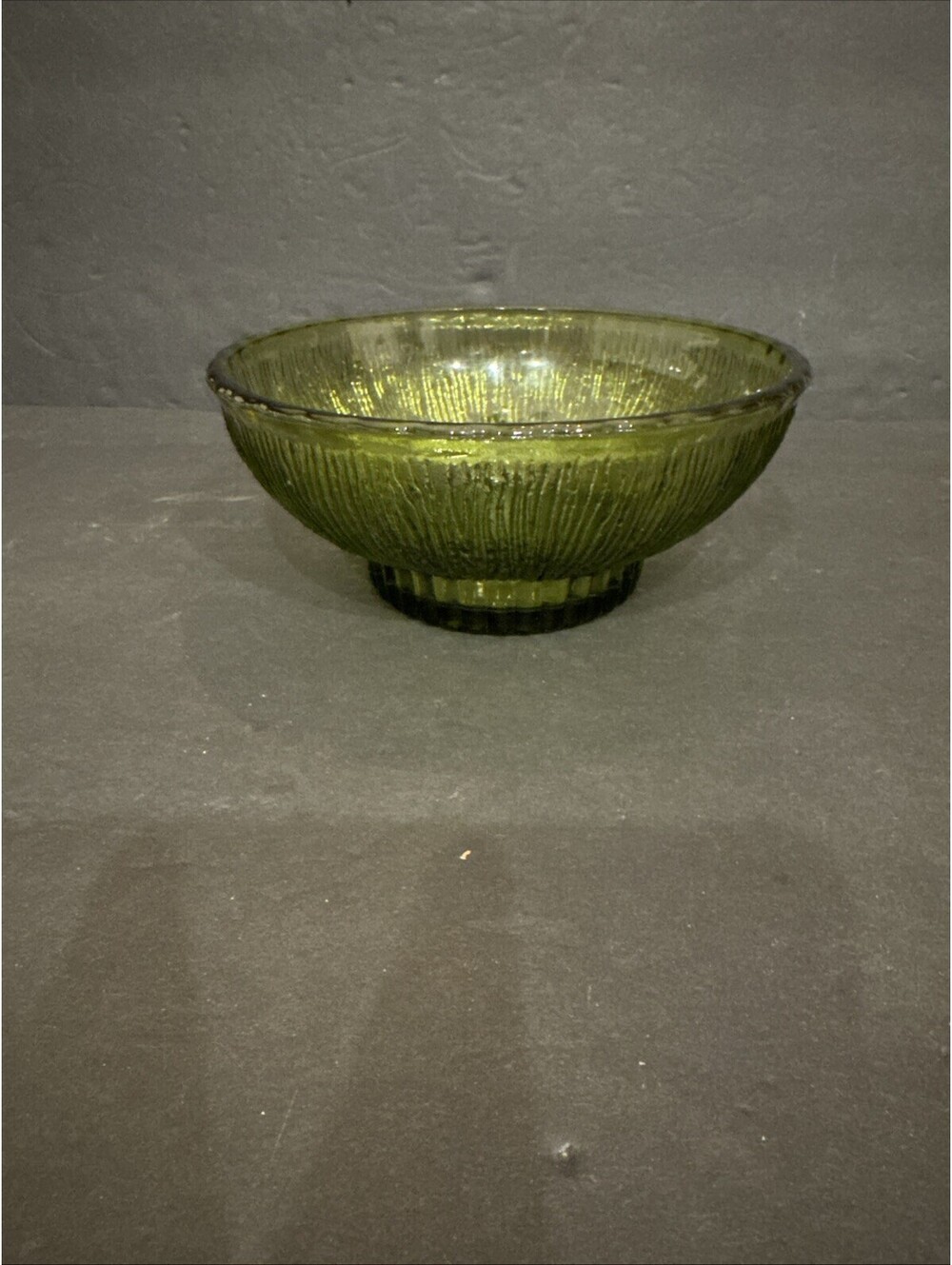 Vintage 1975 FTD Avocado Green Glass Bark Texture Bowl Dish Planter 7" MCM